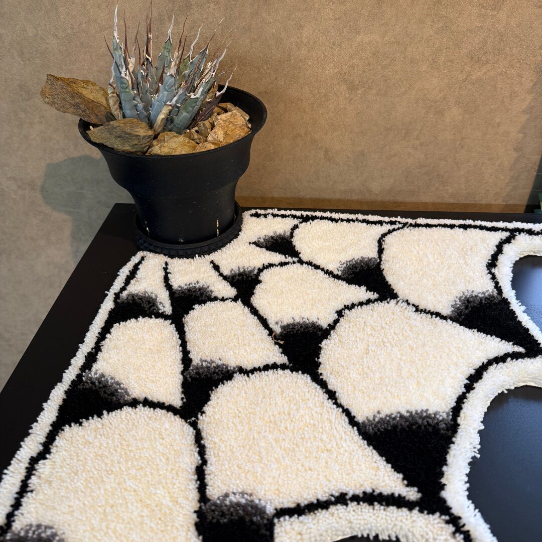 【SPIDER WEB RUG Quarter】